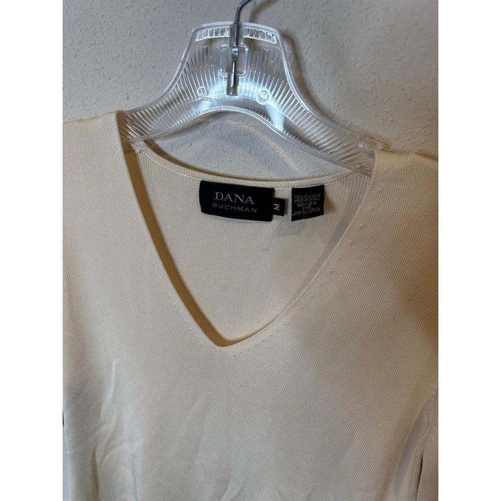 Dana Buchman Womens 100% Silk Ribbed Knit V-Neck Short Sleeve Top Cream Medium - Picture 2 of 3